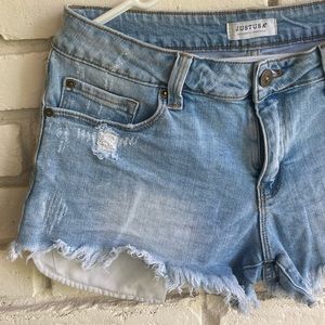 JustUSA Denim Jeans Distressed LIKE NEW Very comfortable